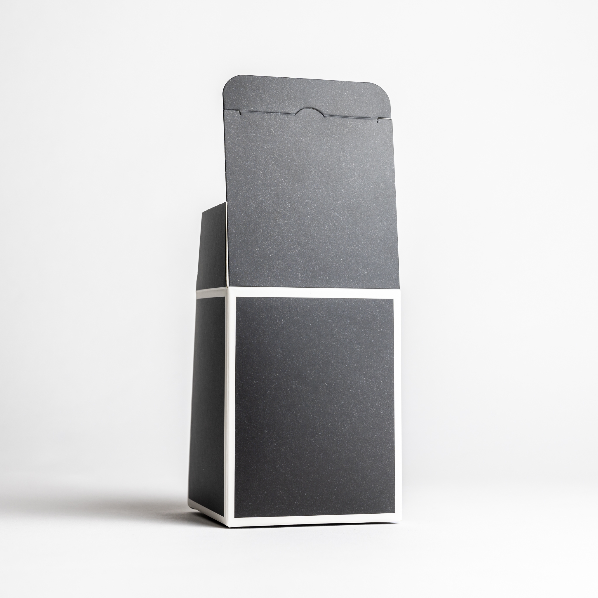 2846 20cl Black Candle Box With White Rim