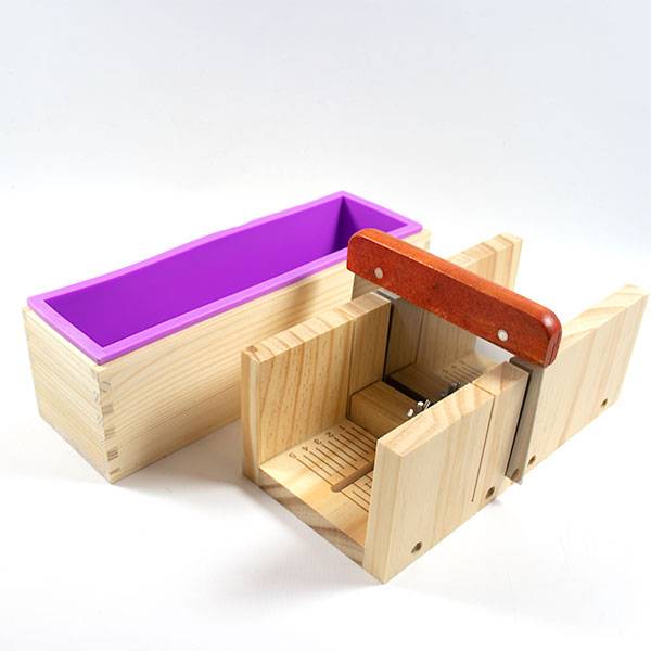 Wooden Silicone Mould with Cutter & Blade Set